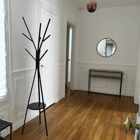 Apartament Tour Eiffel 120 M2 *