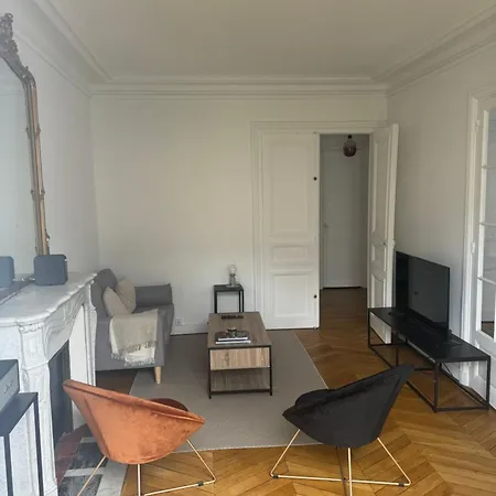 Tour Eiffel 120 M2 * Paryż
