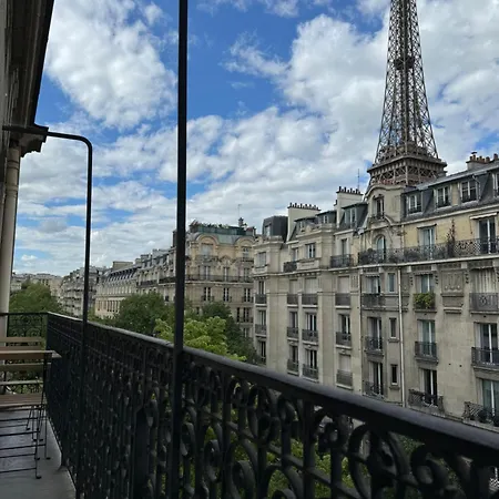 Tour Eiffel 120 M2 Parigi