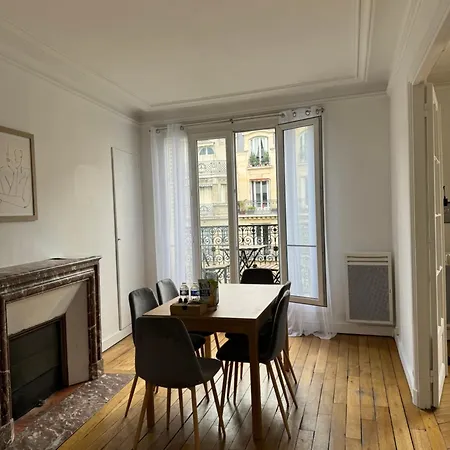 Tour Eiffel 120 M2 Parigi