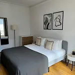 Tour Eiffel 120 M2