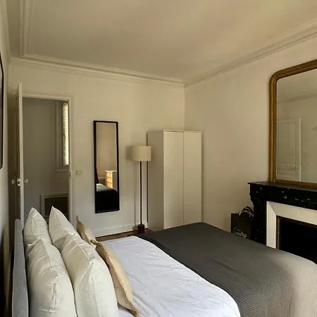 Apartamento Tour Eiffel 120 M2 *