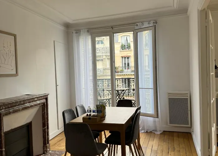 Tour Eiffel 120 M2 Paris